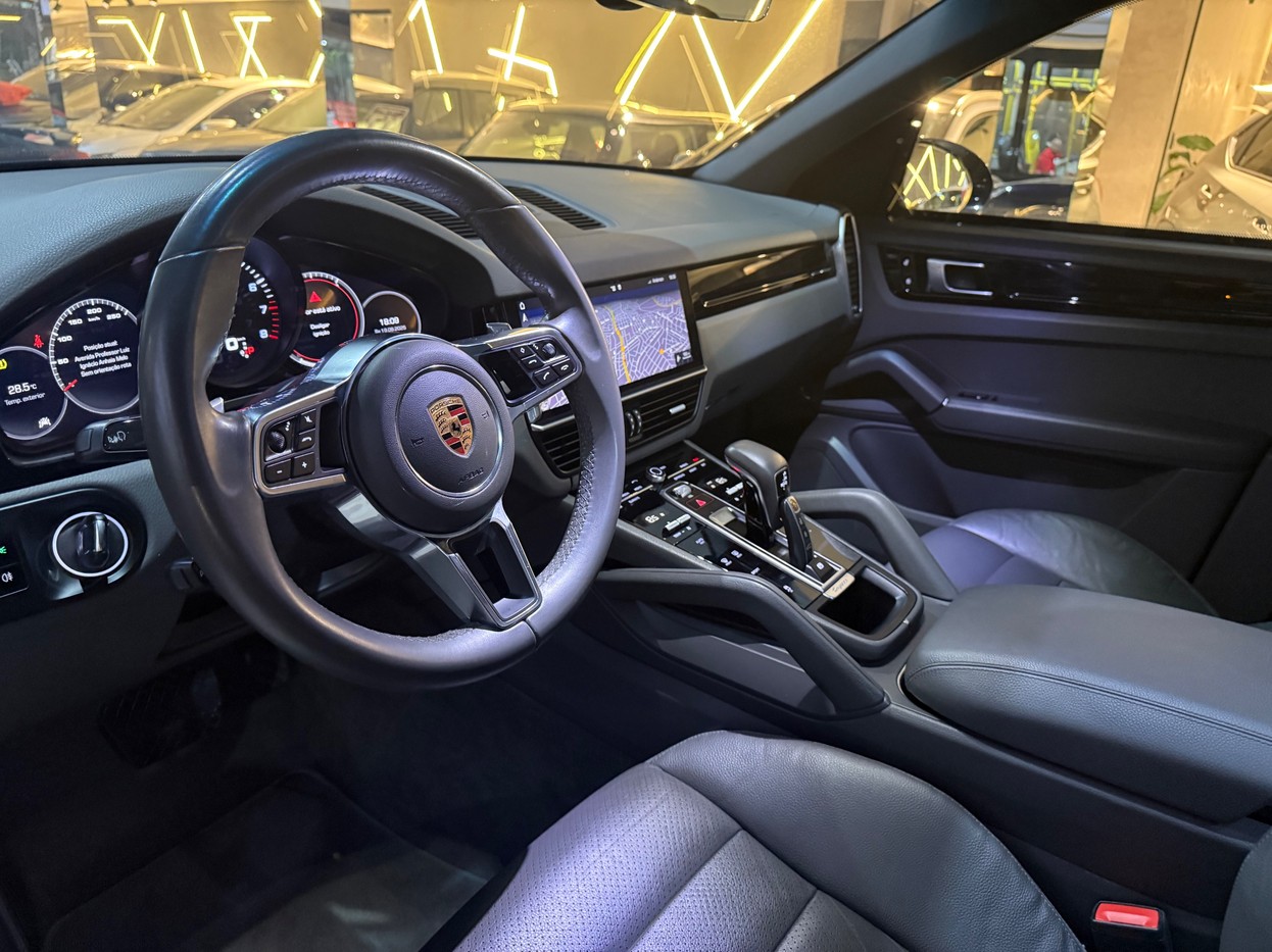Car Image 12