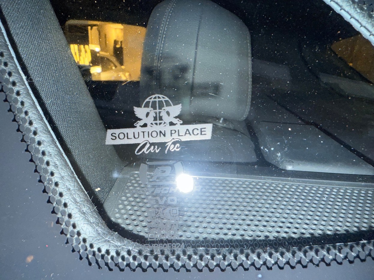 Car Image 18