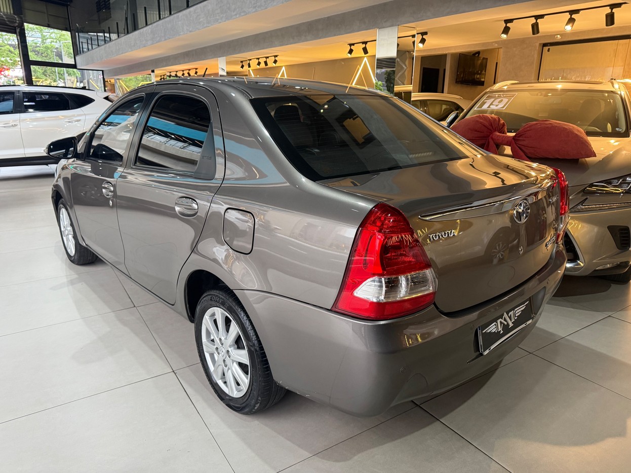 ETIOS 1.5 XLS SEDAN 16V