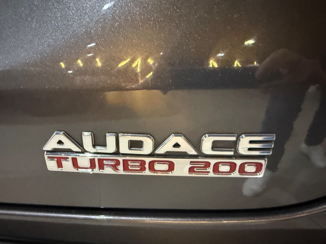 FASTBACK 1.0 TURBO 200 AUDACE