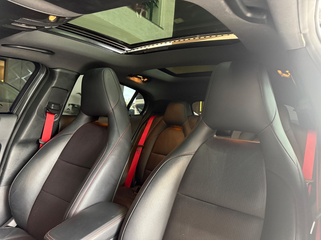 GLA 45 AMG 2.0 16V TURBO