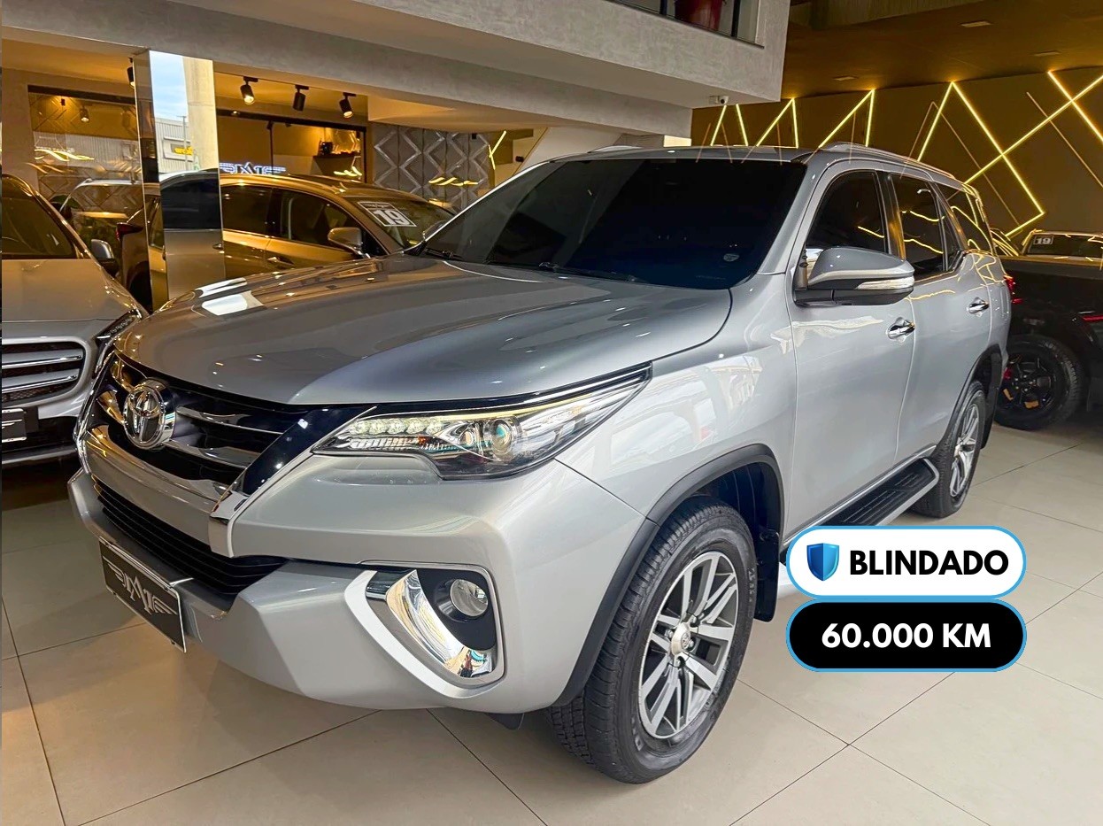 HILUX SW4 4.0 SRX 4X4 7 LUGARES V6 24V