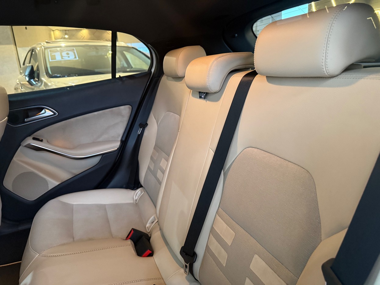 GLA 200 1.6 CGI STYLE 16V TURBO