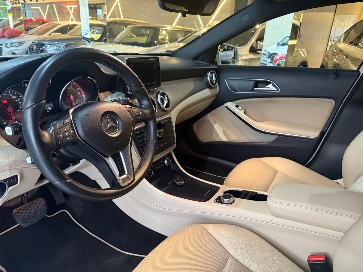 GLA 200 1.6 CGI STYLE 16V TURBO