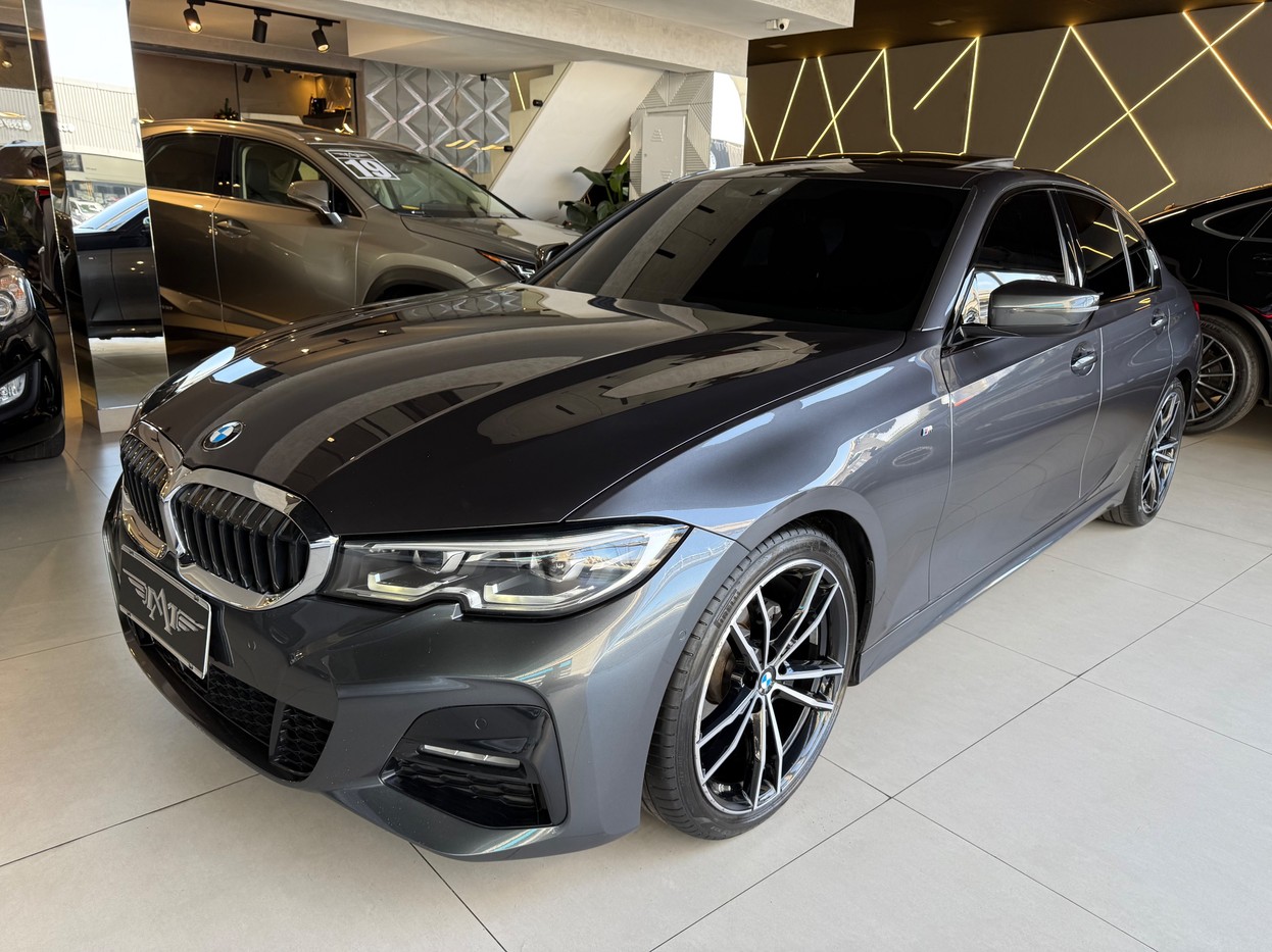 BMW 320i