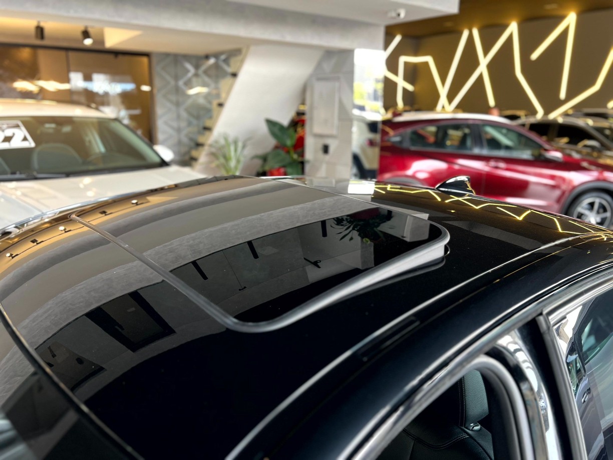 BMW 328i