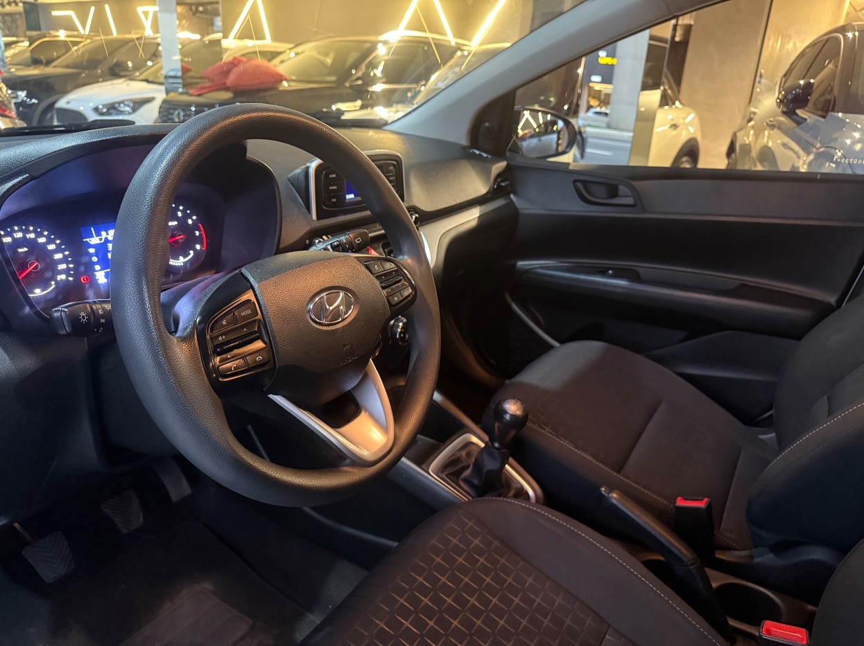 HYUNDAI HB20