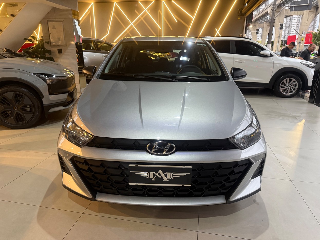 HYUNDAI HB20