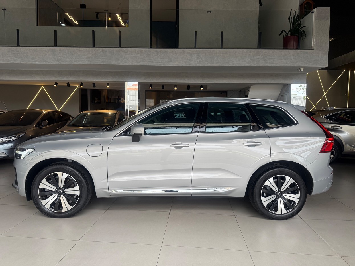 VOLVO XC60 2.0 T8 RECHARGE PLUS AWD