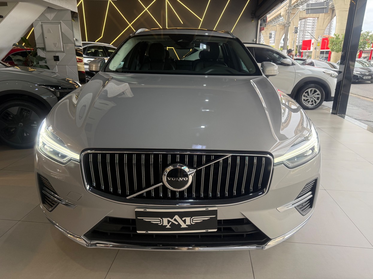 VOLVO XC60 2.0 T8 RECHARGE PLUS AWD