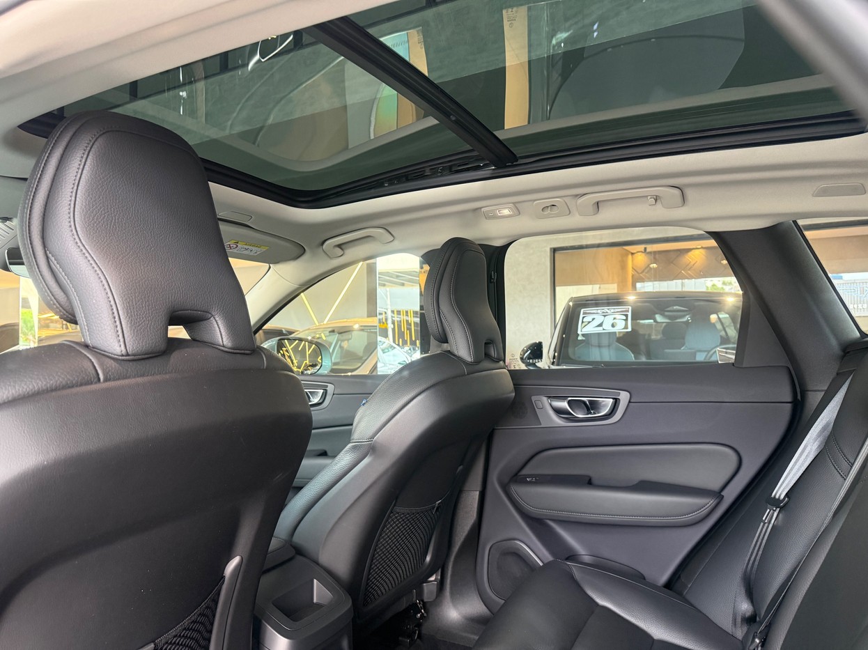 VOLVO XC60 2.0 T8 RECHARGE PLUS AWD