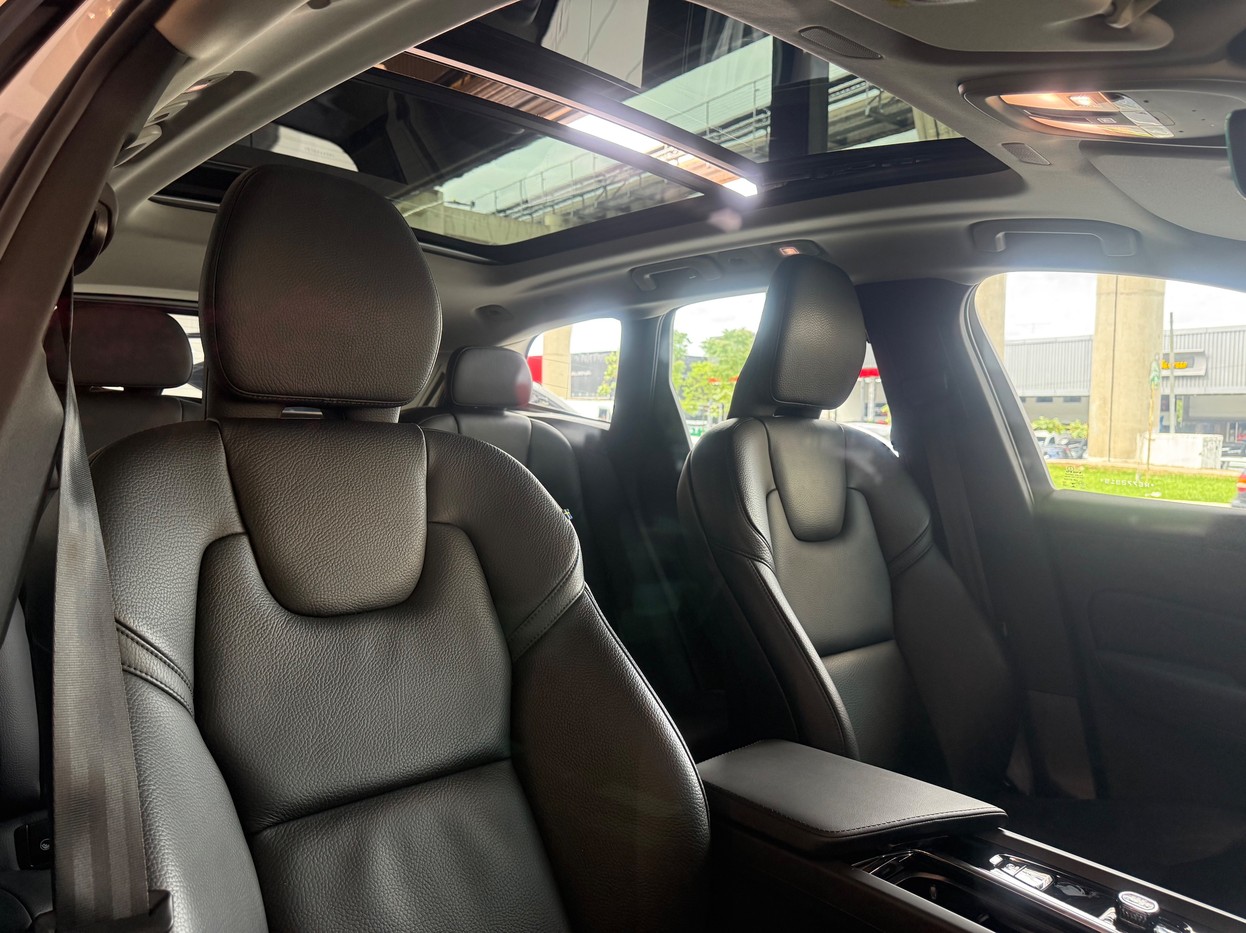 VOLVO XC60 2.0 T8 RECHARGE PLUS AWD