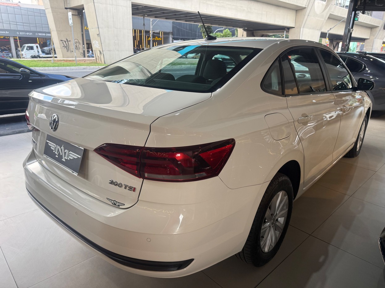 VOLKSWAGEN VIRTUS