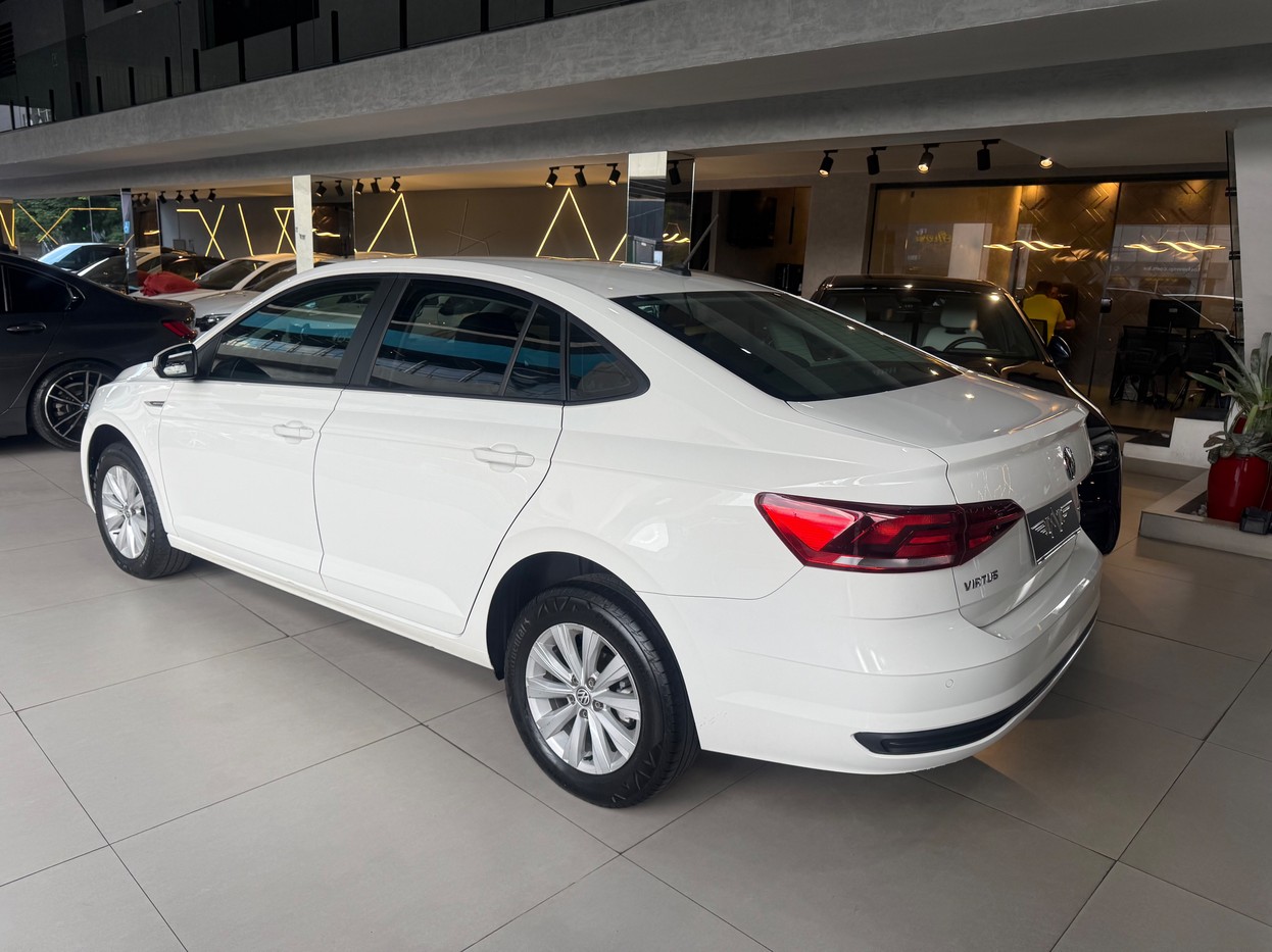VOLKSWAGEN VIRTUS