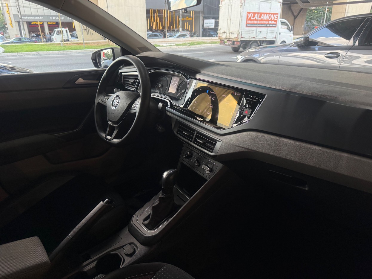 VOLKSWAGEN VIRTUS