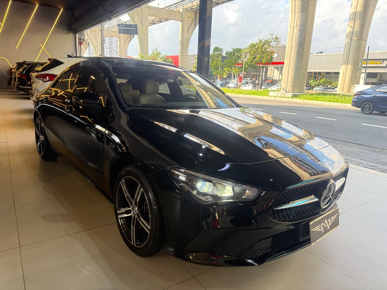 MERCEDES-BENZ CLA 250 2.0 CGI 7G-DCT