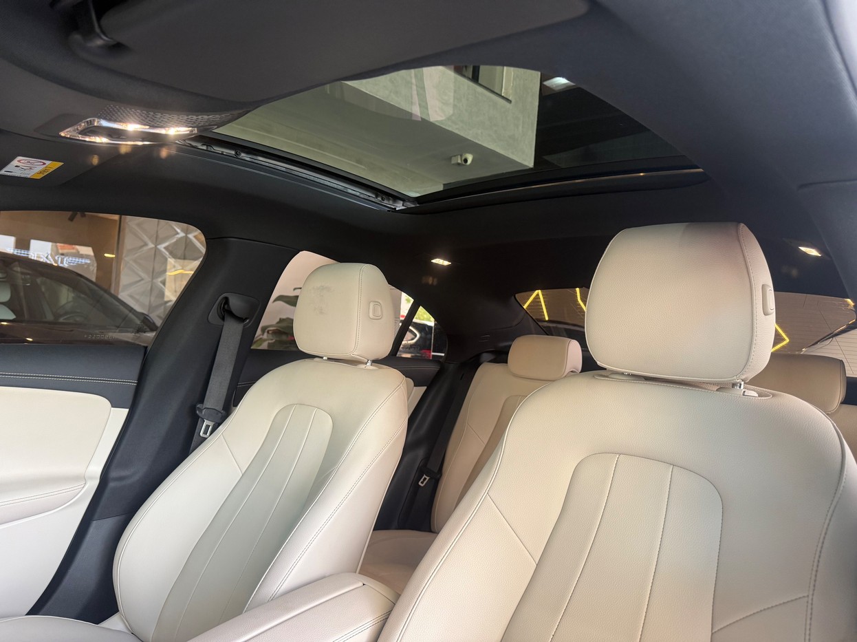 MERCEDES-BENZ CLA 250 2.0 CGI 7G-DCT