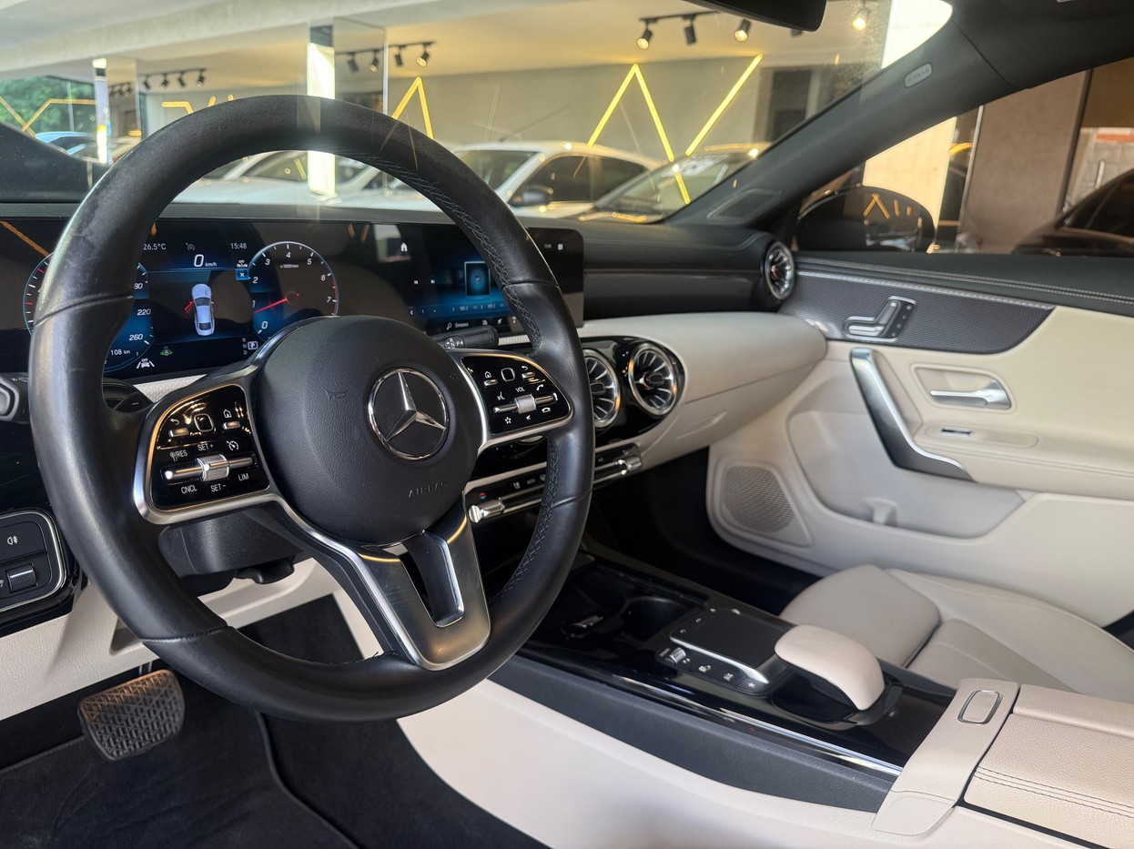 MERCEDES-BENZ CLA 250 2.0 CGI 7G-DCT