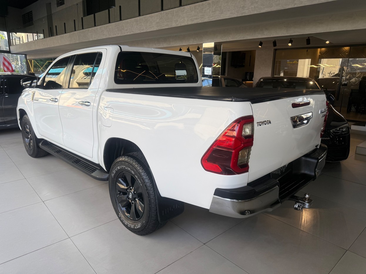 TOYOTA HILUX 2.7 SRV 4X2 CD 16V