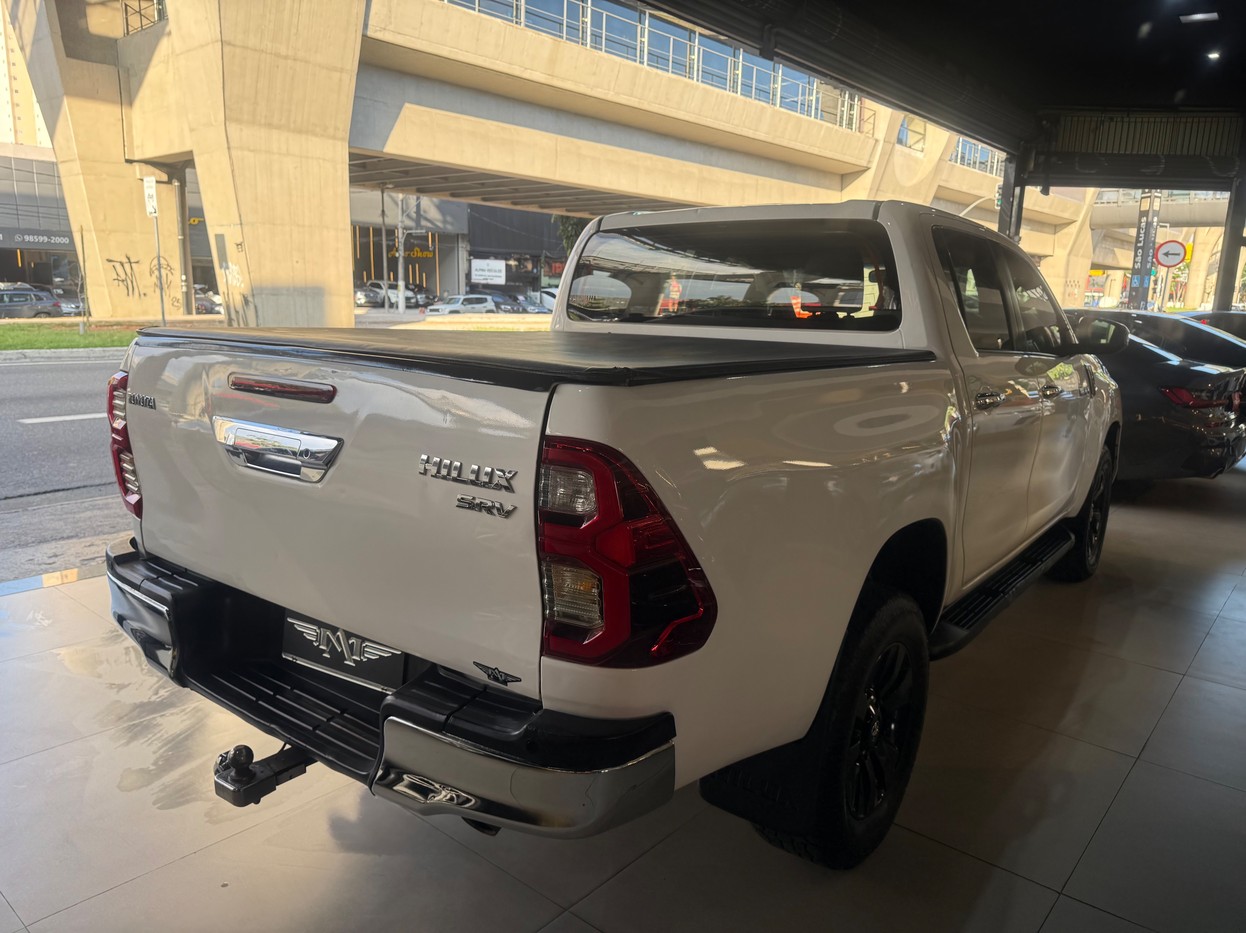 TOYOTA HILUX 2.7 SRV 4X2 CD 16V