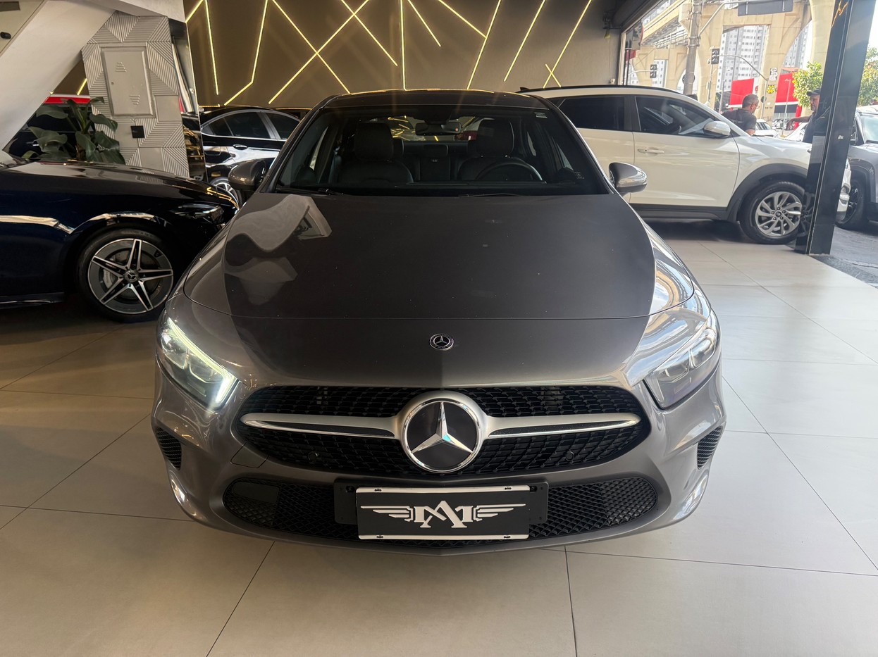 MERCEDES-BENZ A 200