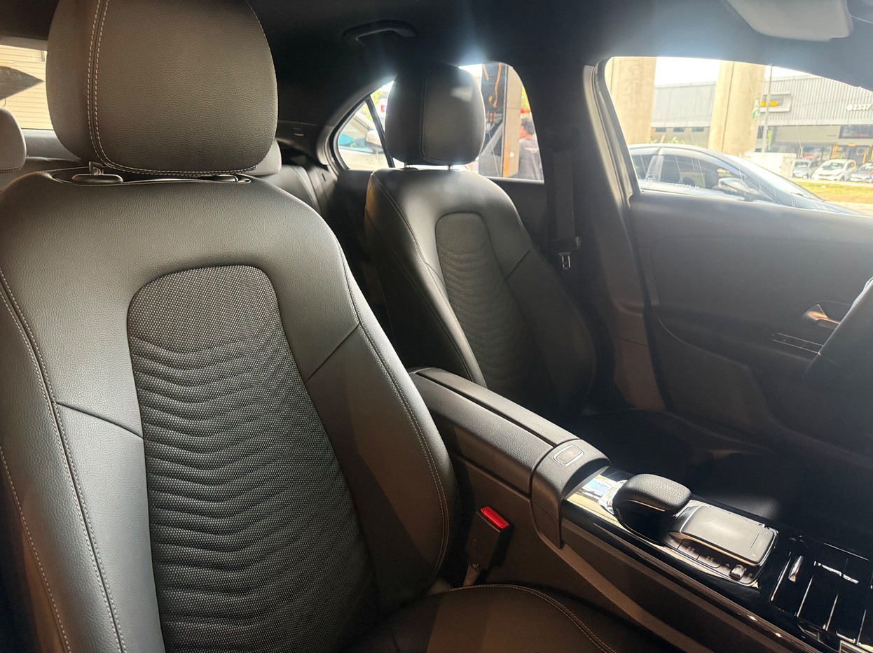 MERCEDES-BENZ A 200