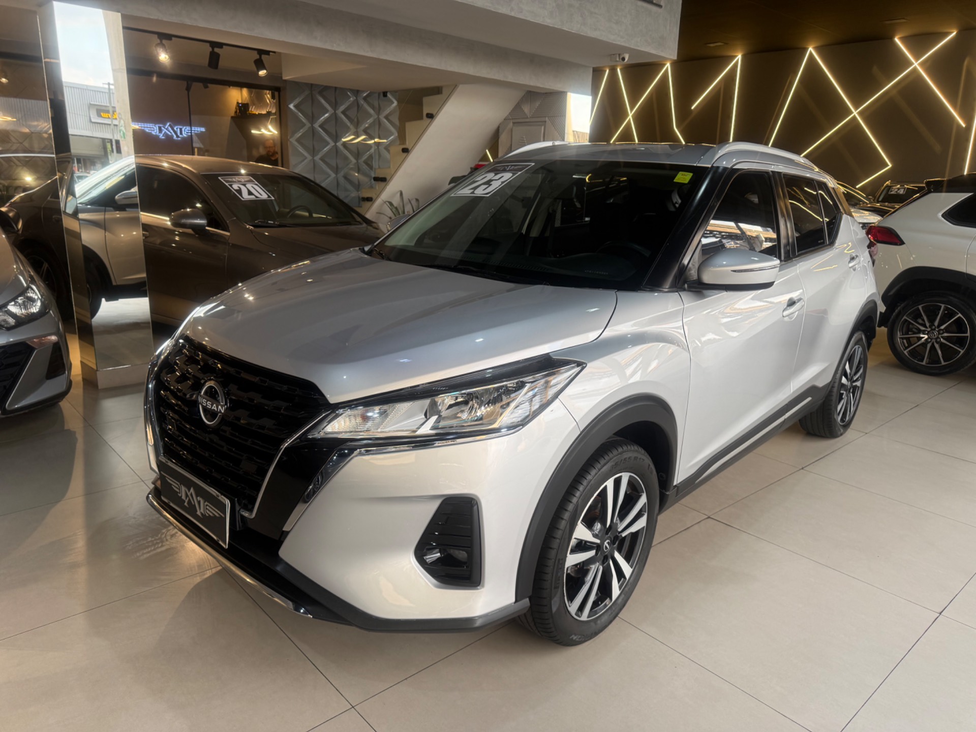 NISSAN KICKS