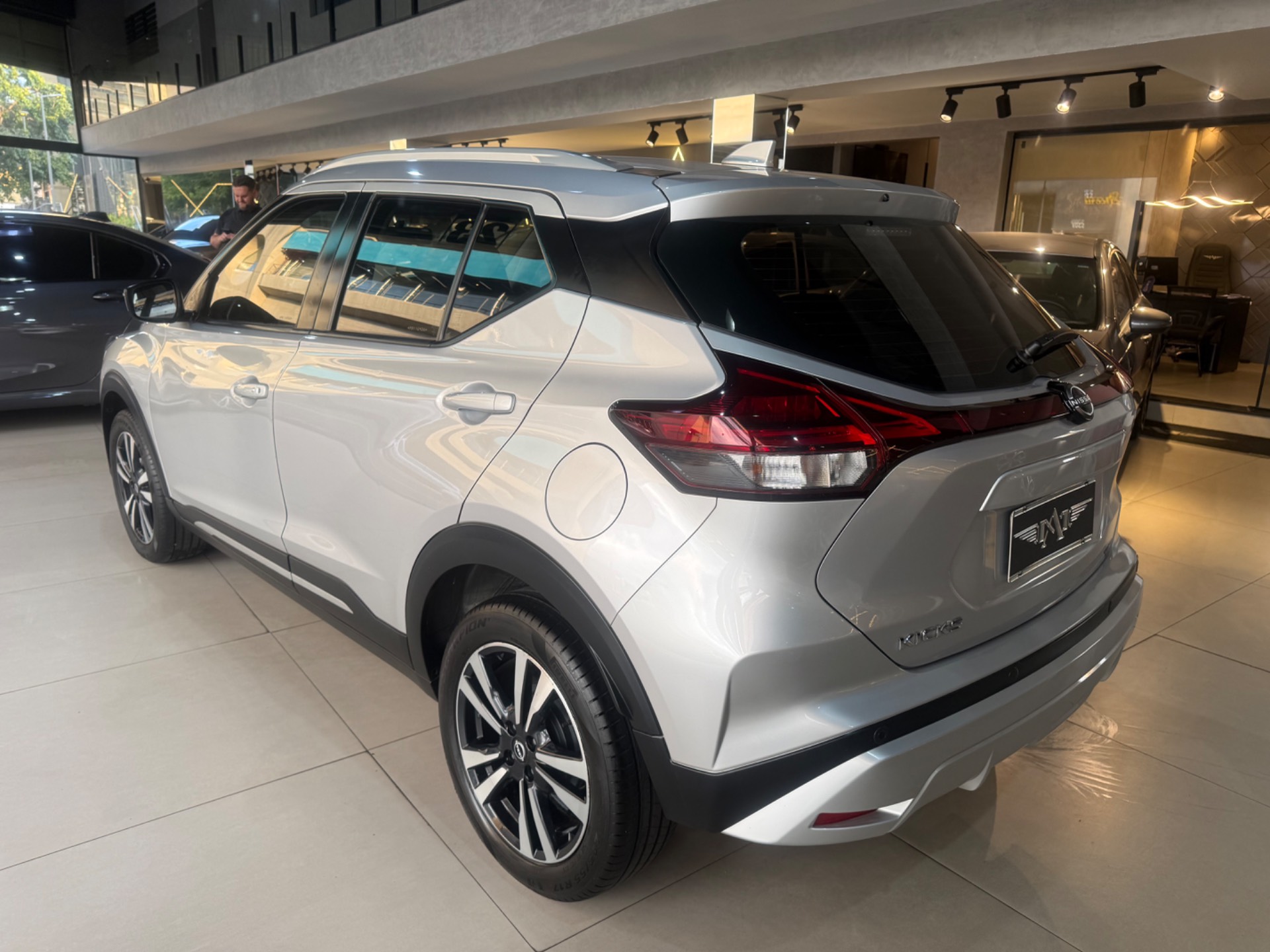 NISSAN KICKS