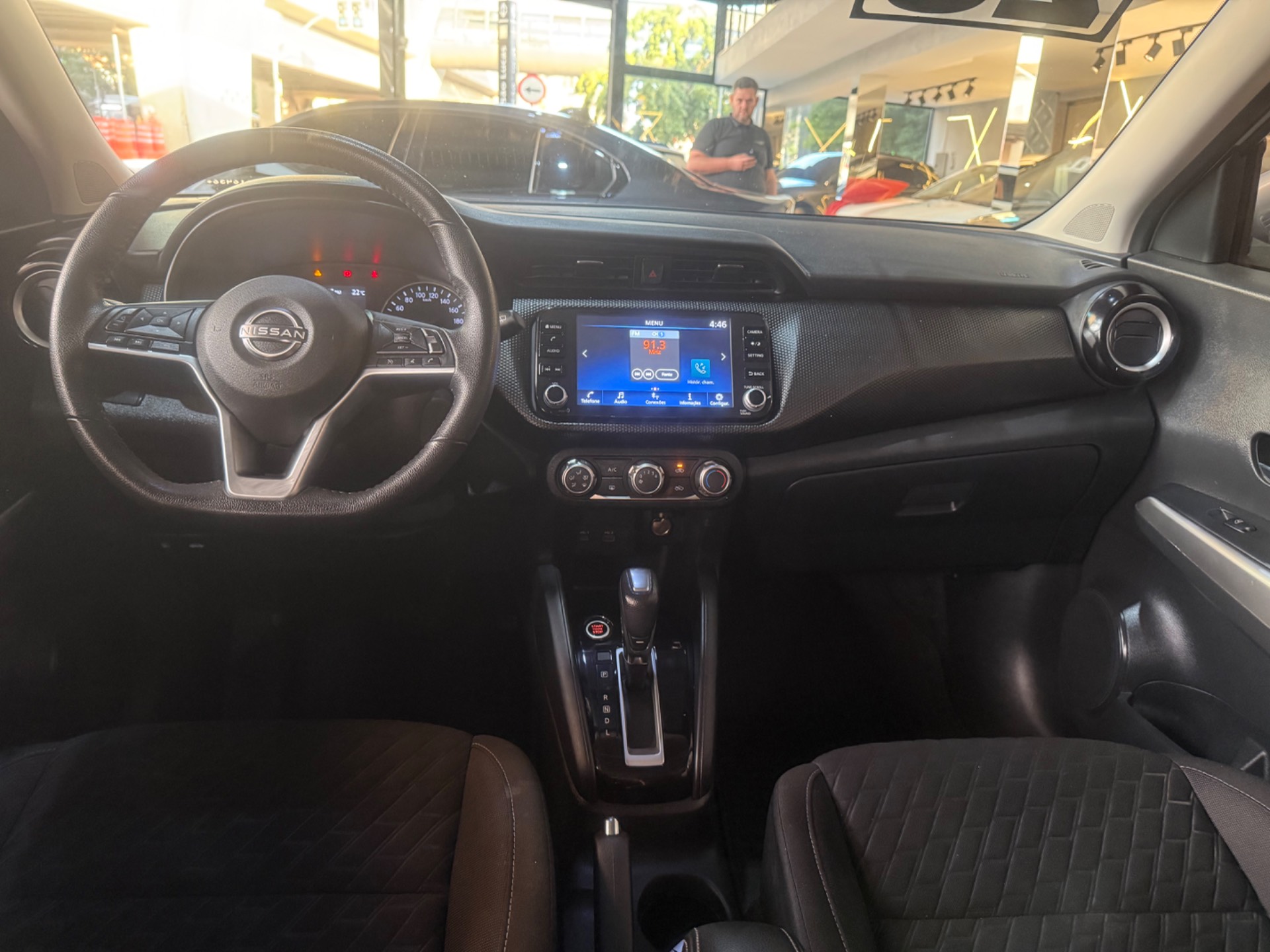 NISSAN KICKS