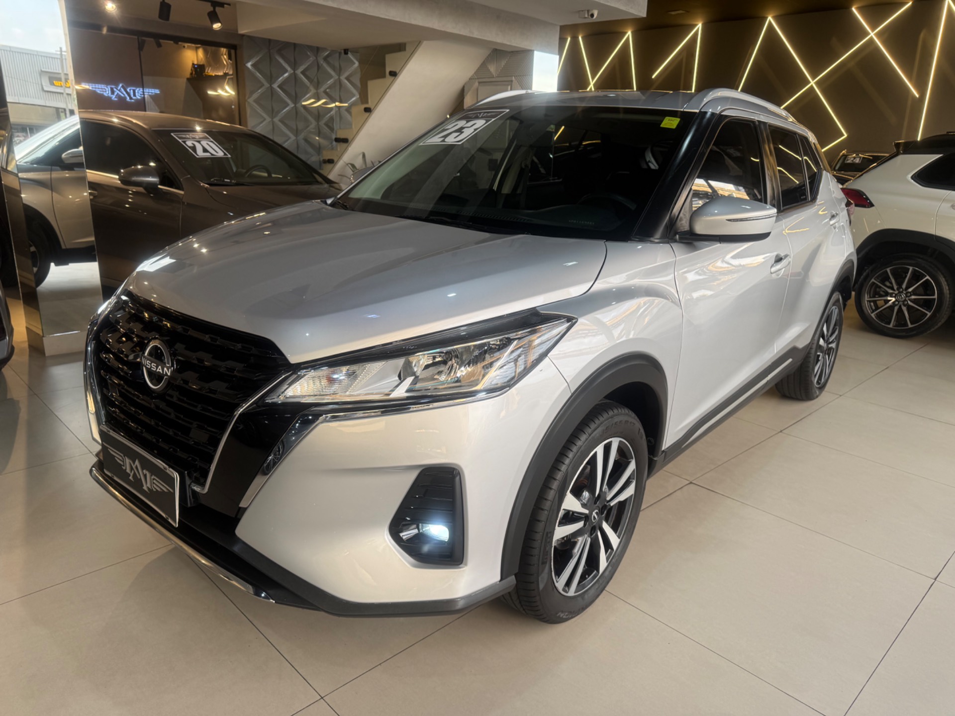 NISSAN KICKS