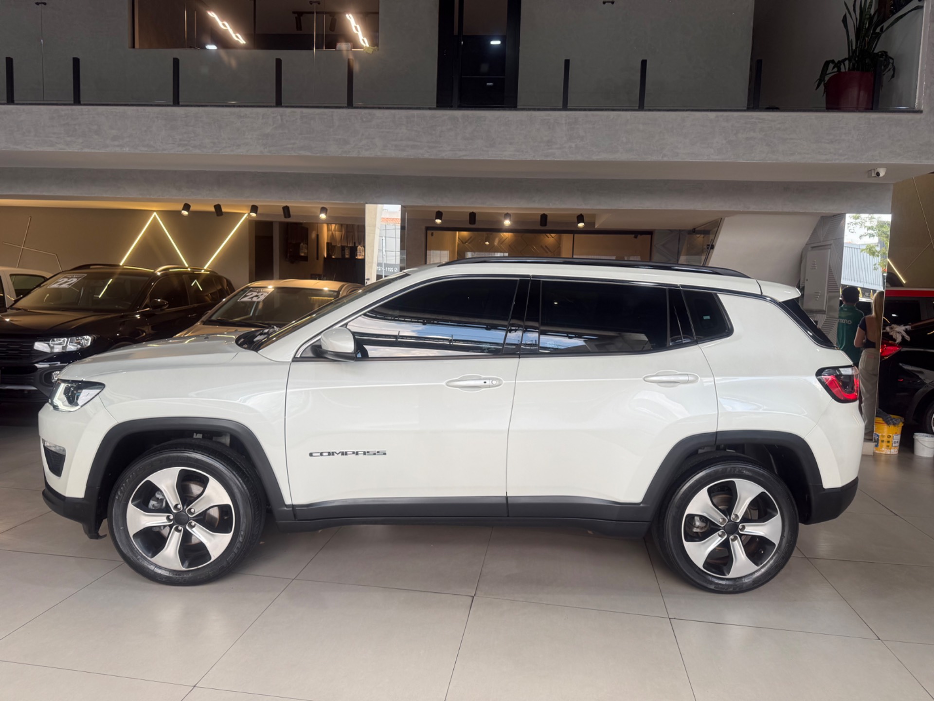 JEEP COMPASS