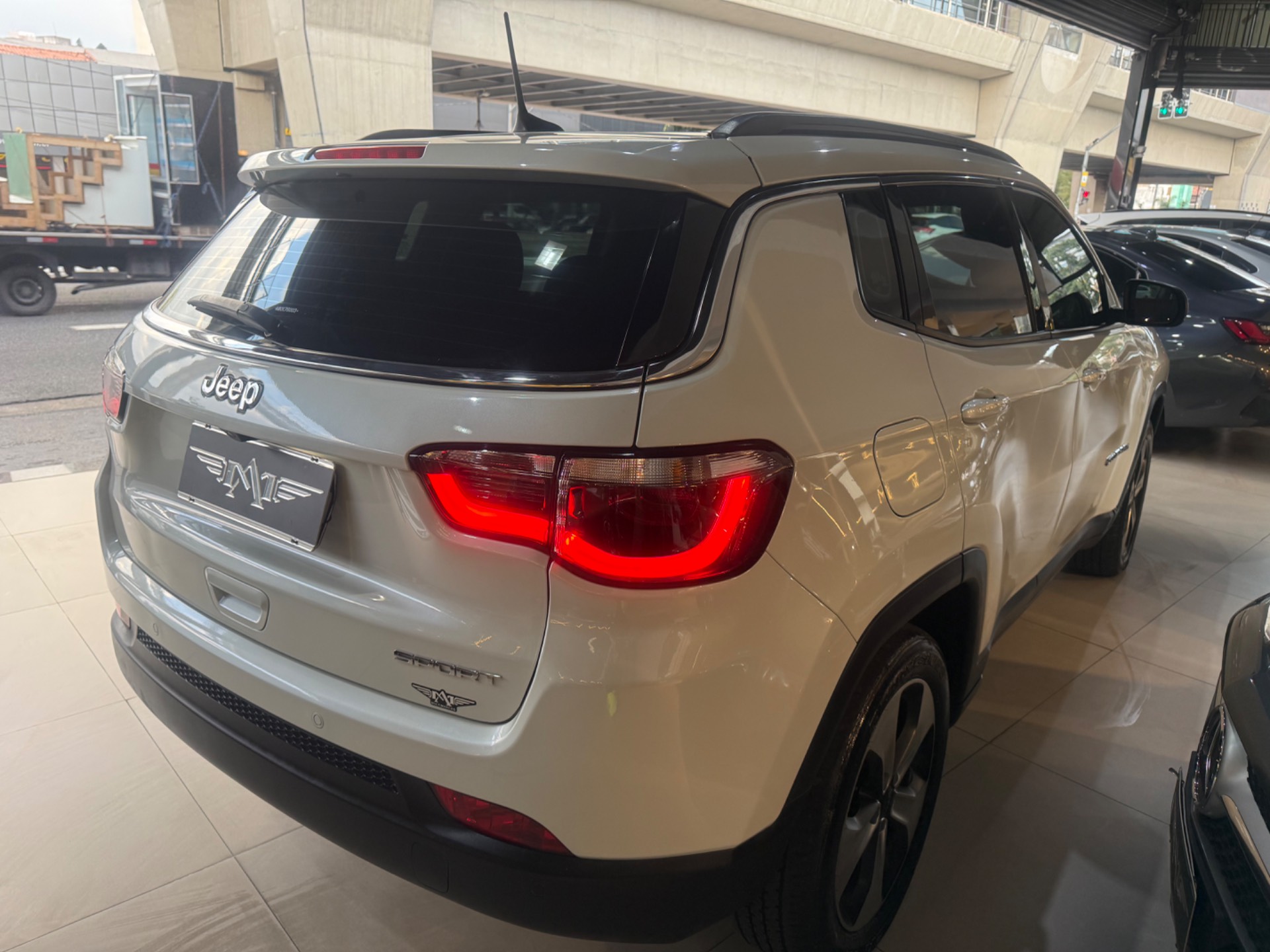 JEEP COMPASS