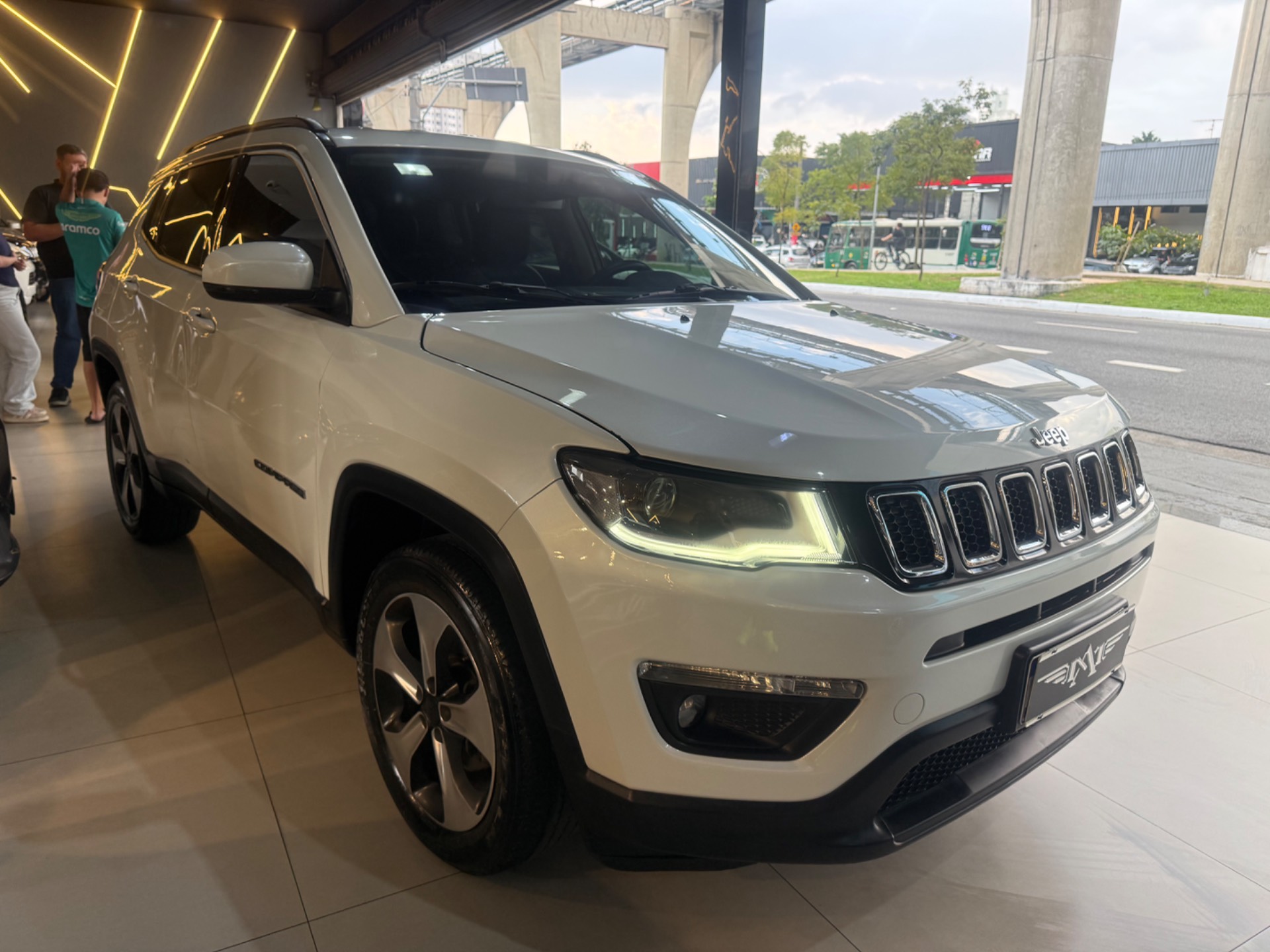 JEEP COMPASS