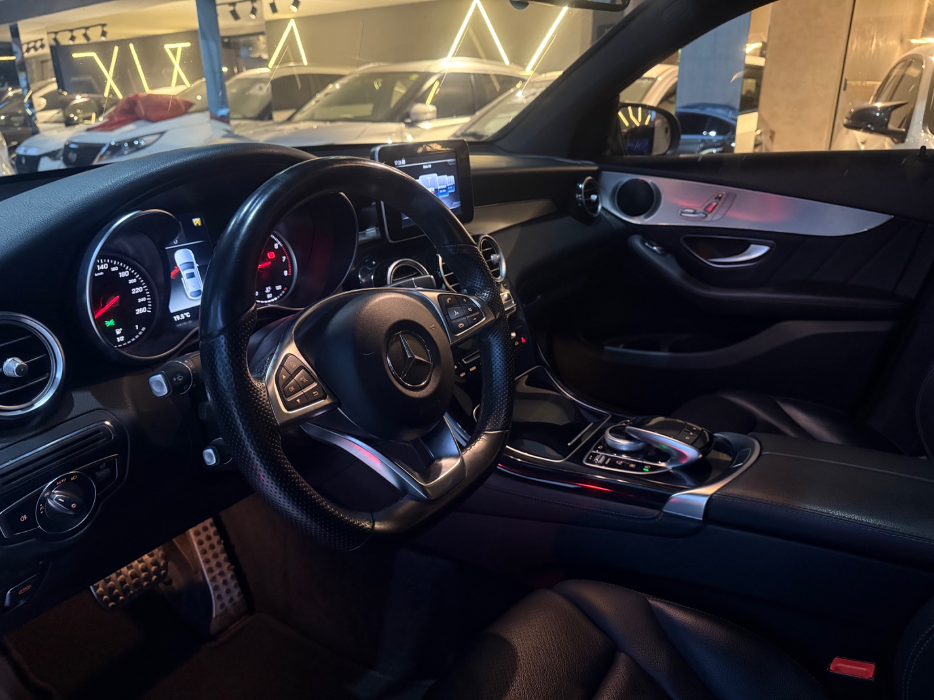 MERCEDES-BENZ GLC 250