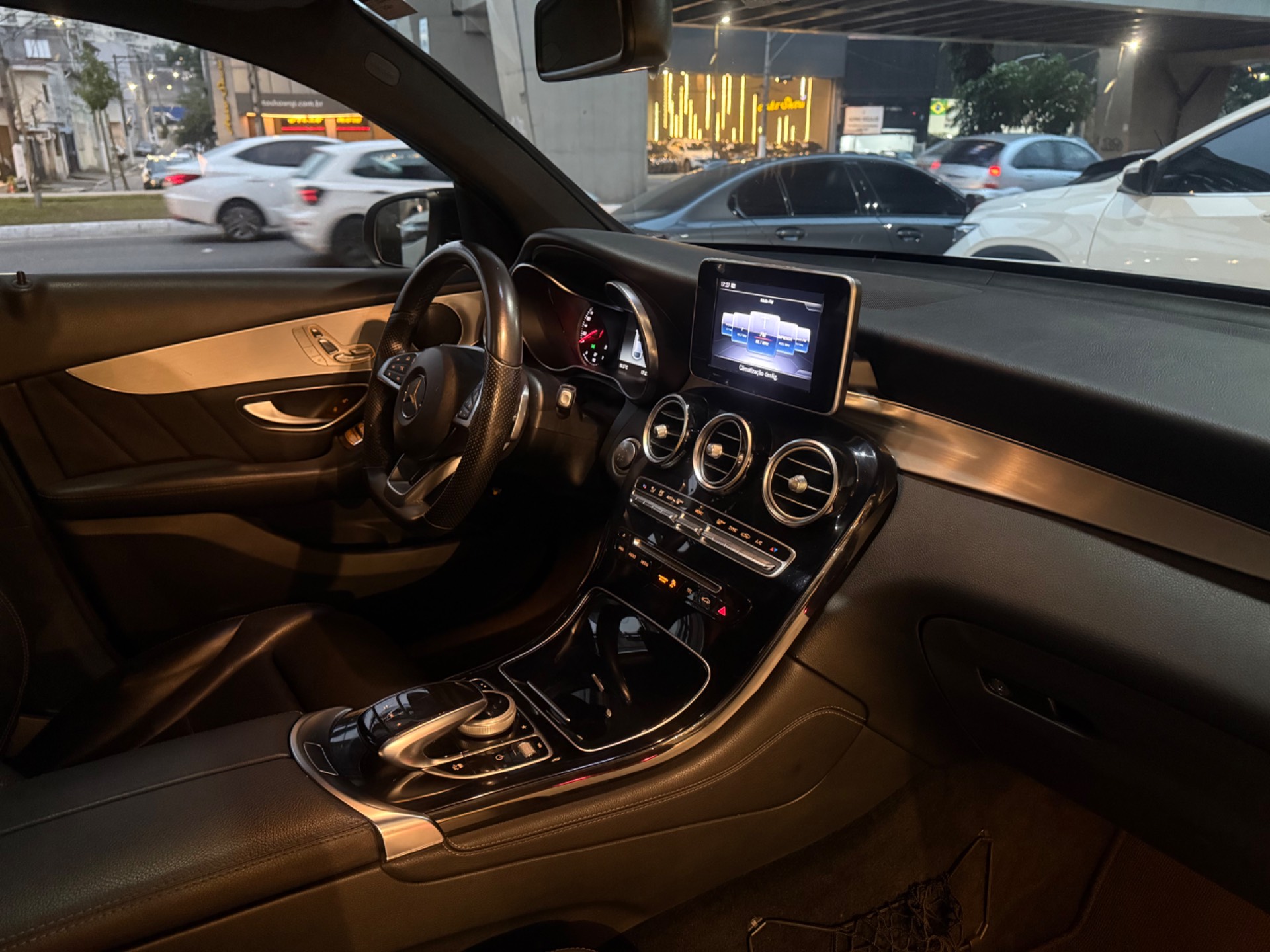 MERCEDES-BENZ GLC 250
