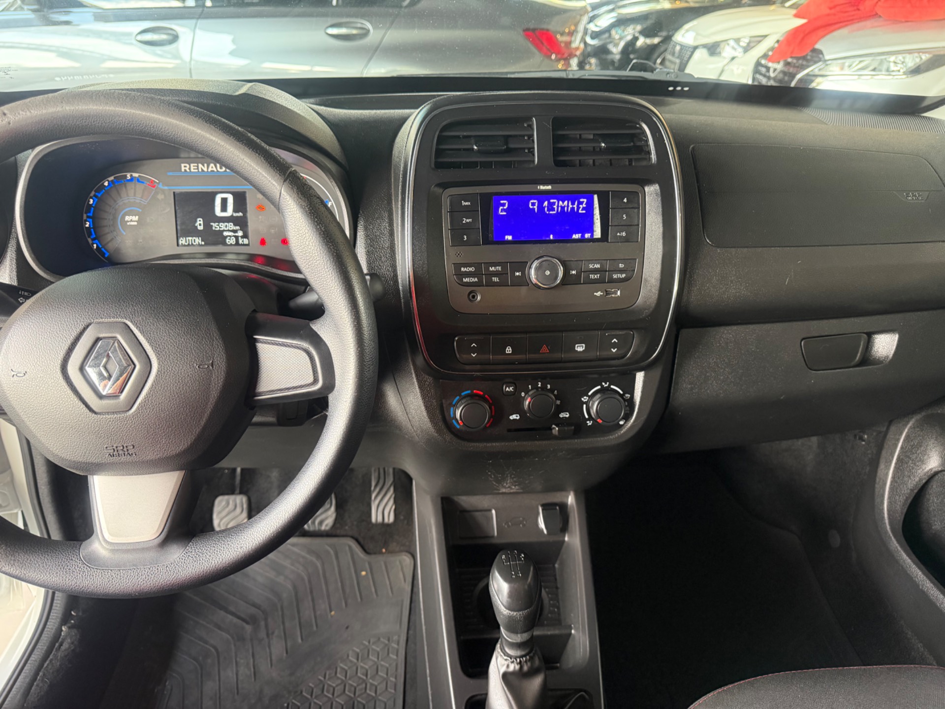 RENAULT KWID