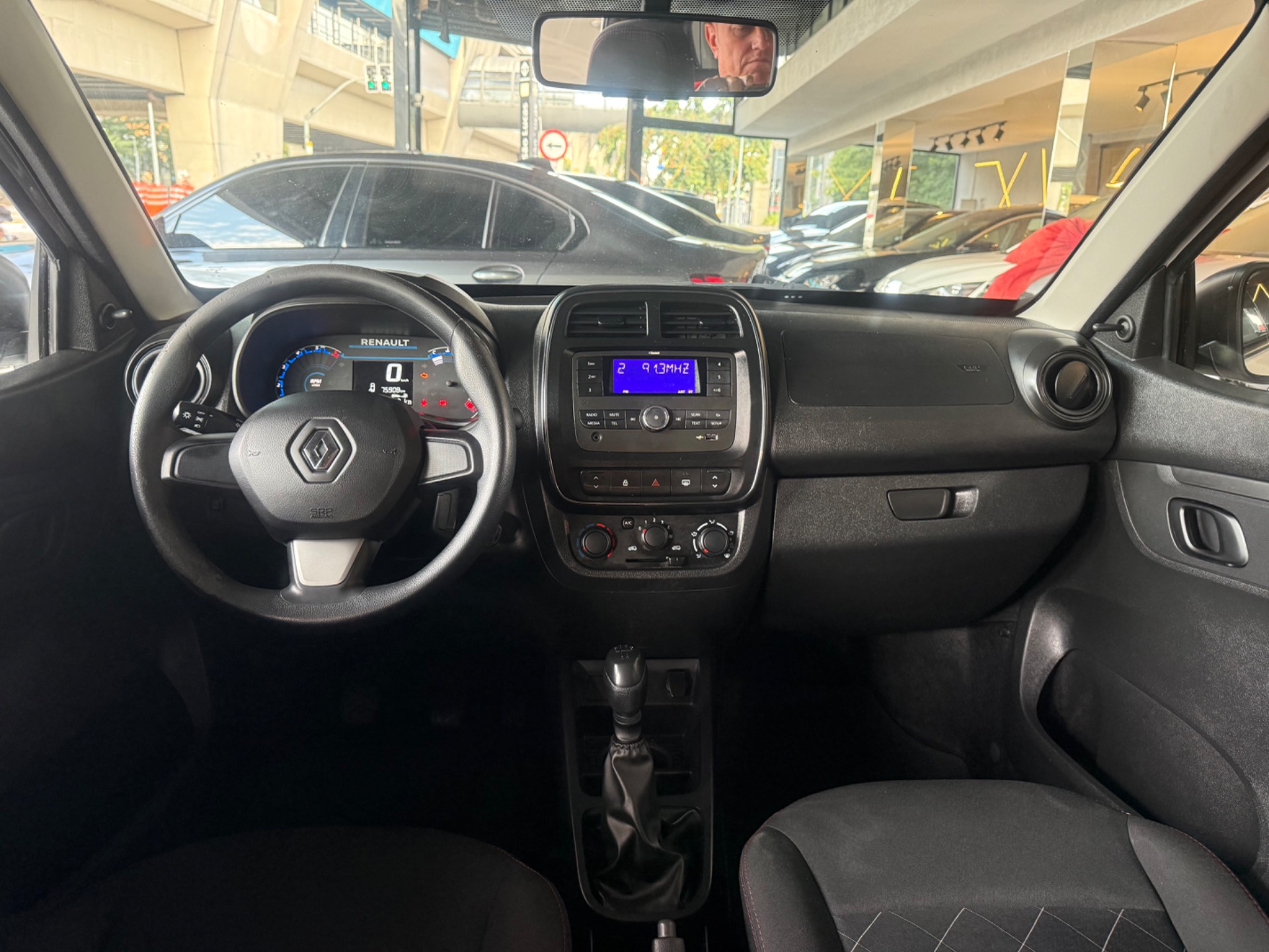 RENAULT KWID