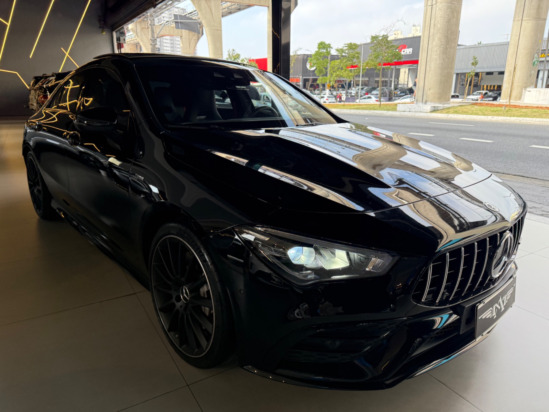 MERCEDES-BENZ CLA 35 AMG