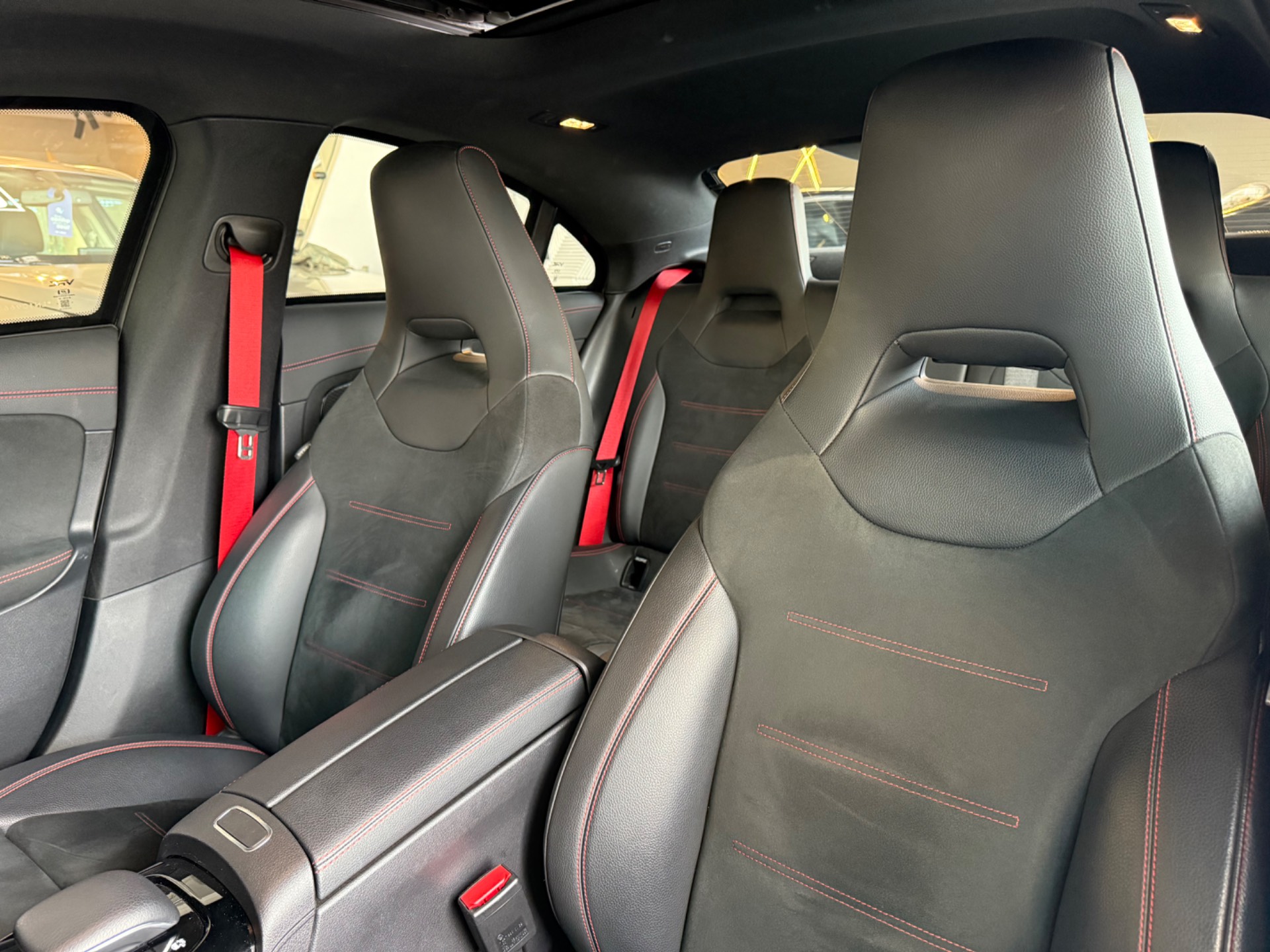 MERCEDES-BENZ CLA 35 AMG
