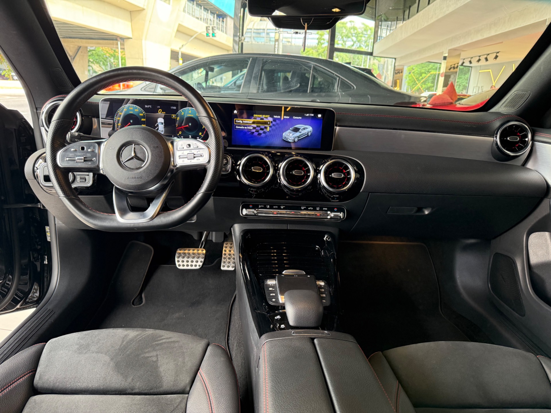 MERCEDES-BENZ CLA 35 AMG
