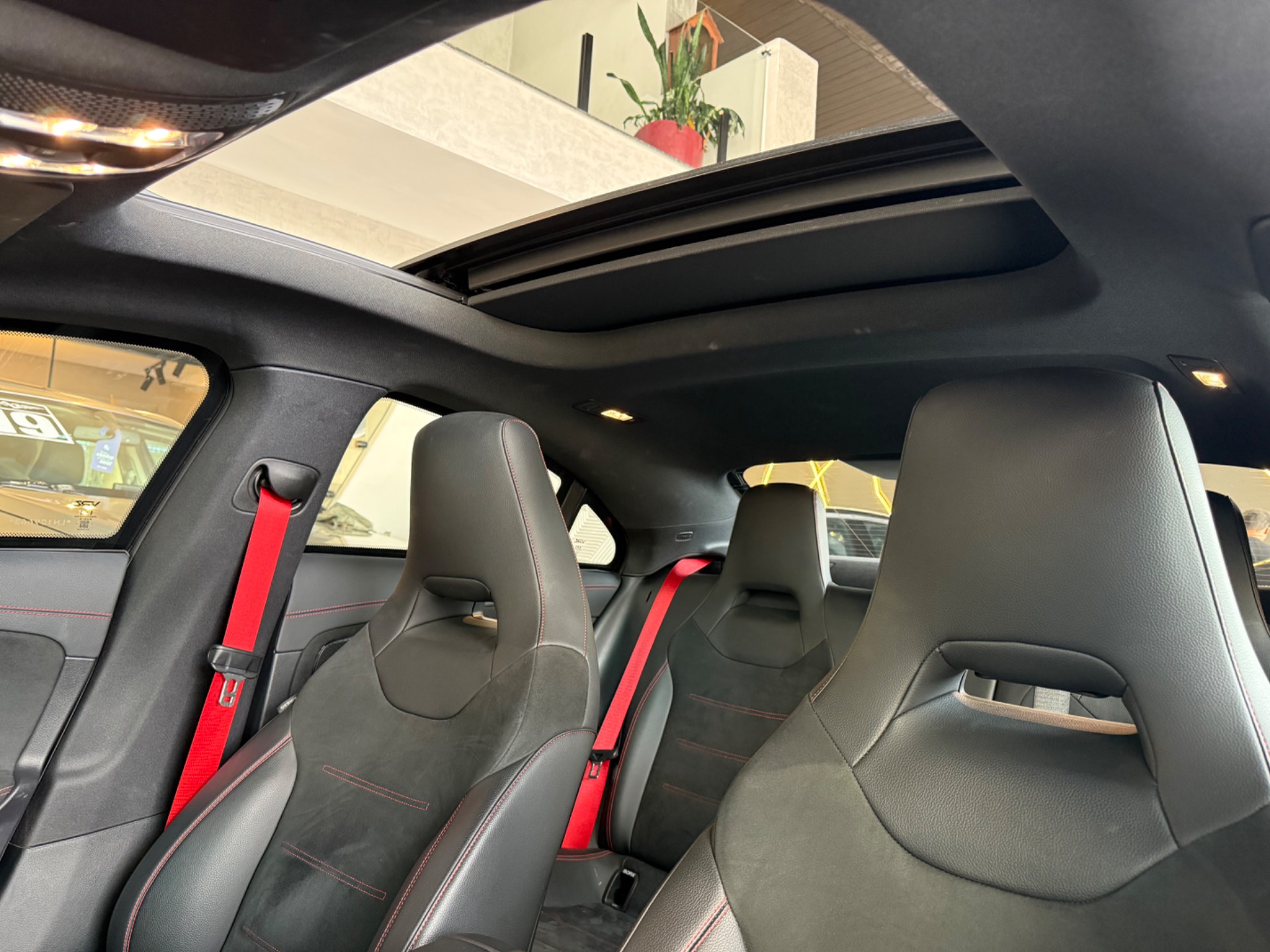 MERCEDES-BENZ CLA 35 AMG