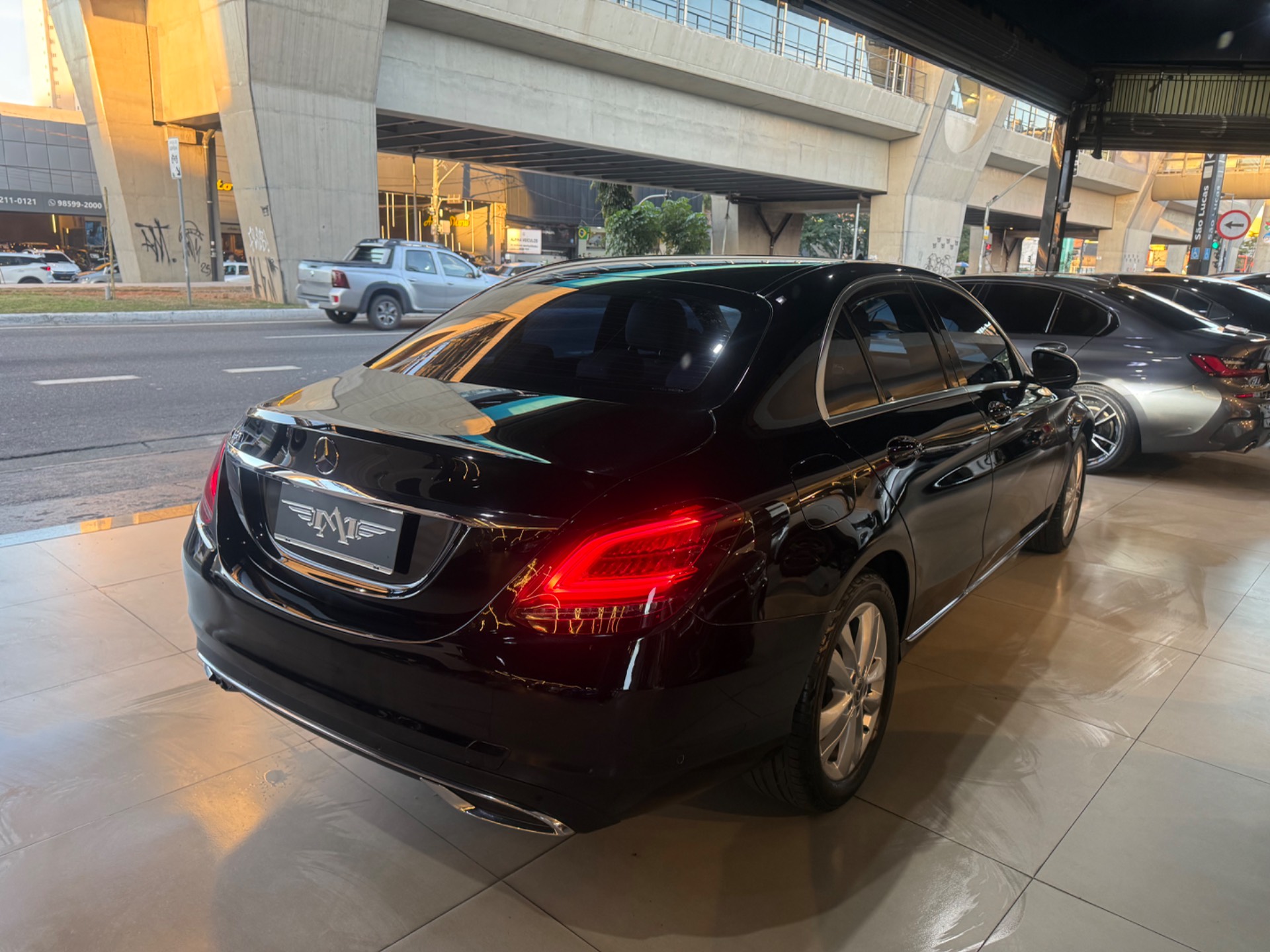 MERCEDES-BENZ C 180