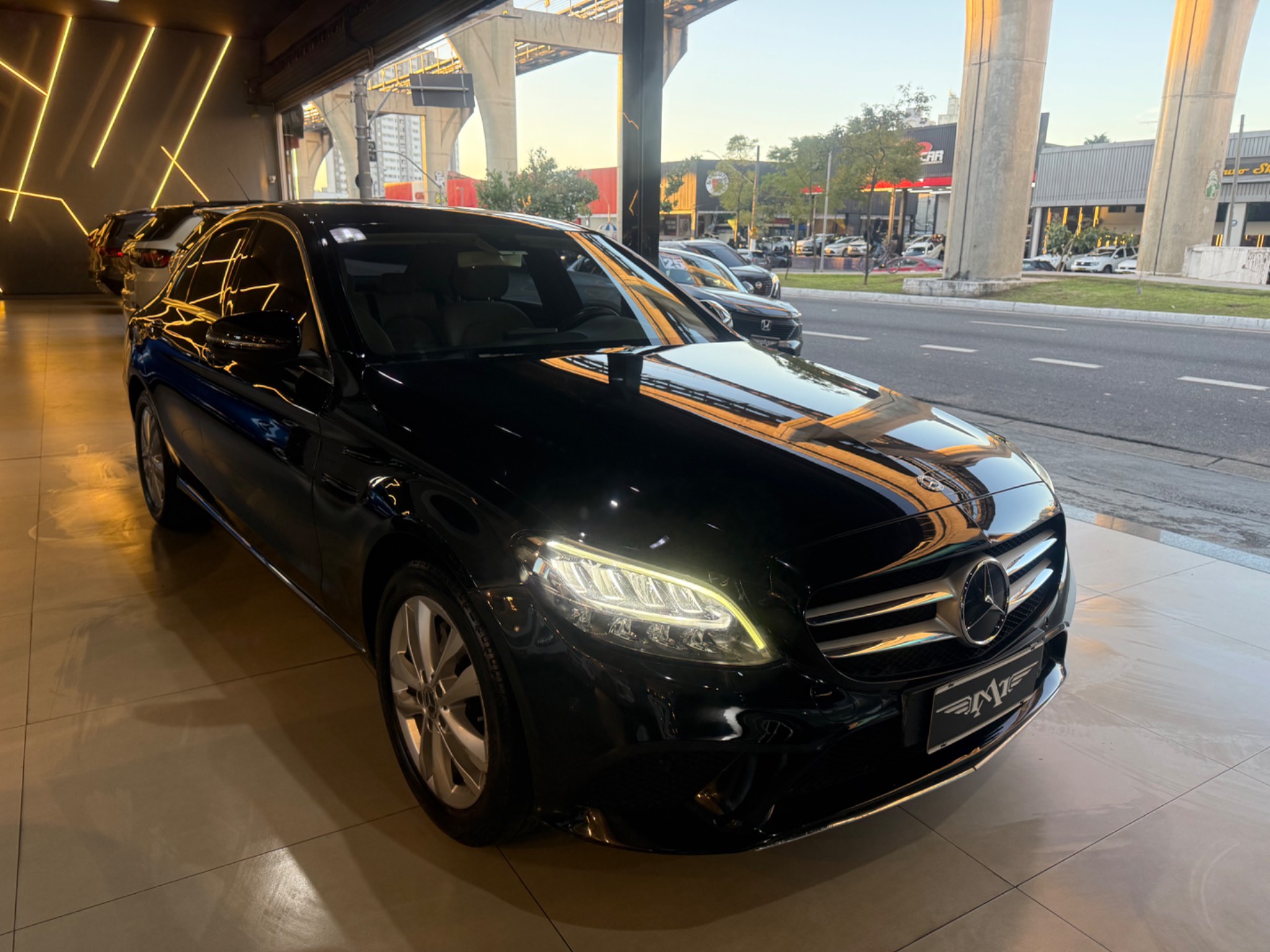 MERCEDES-BENZ C 180