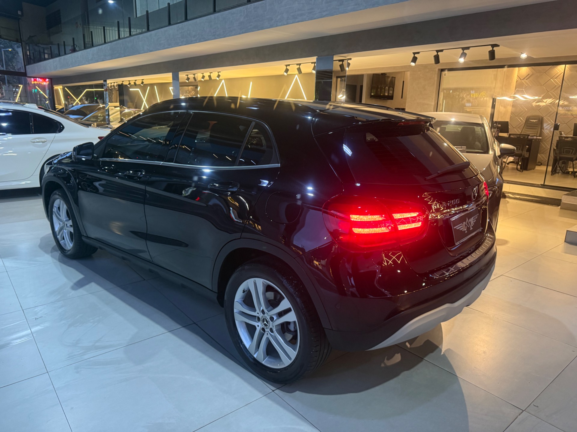 MERCEDES-BENZ GLA 200