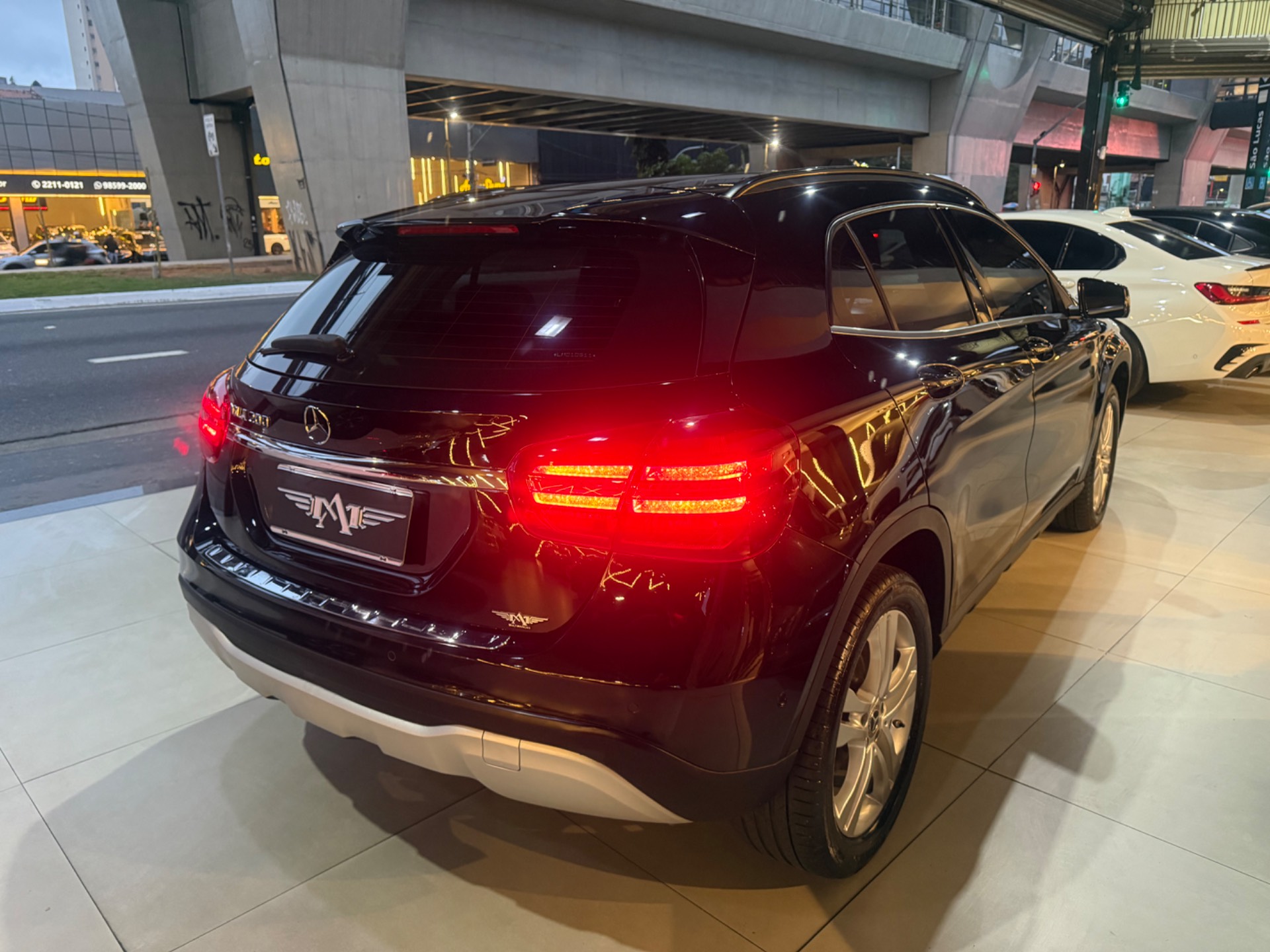 MERCEDES-BENZ GLA 200