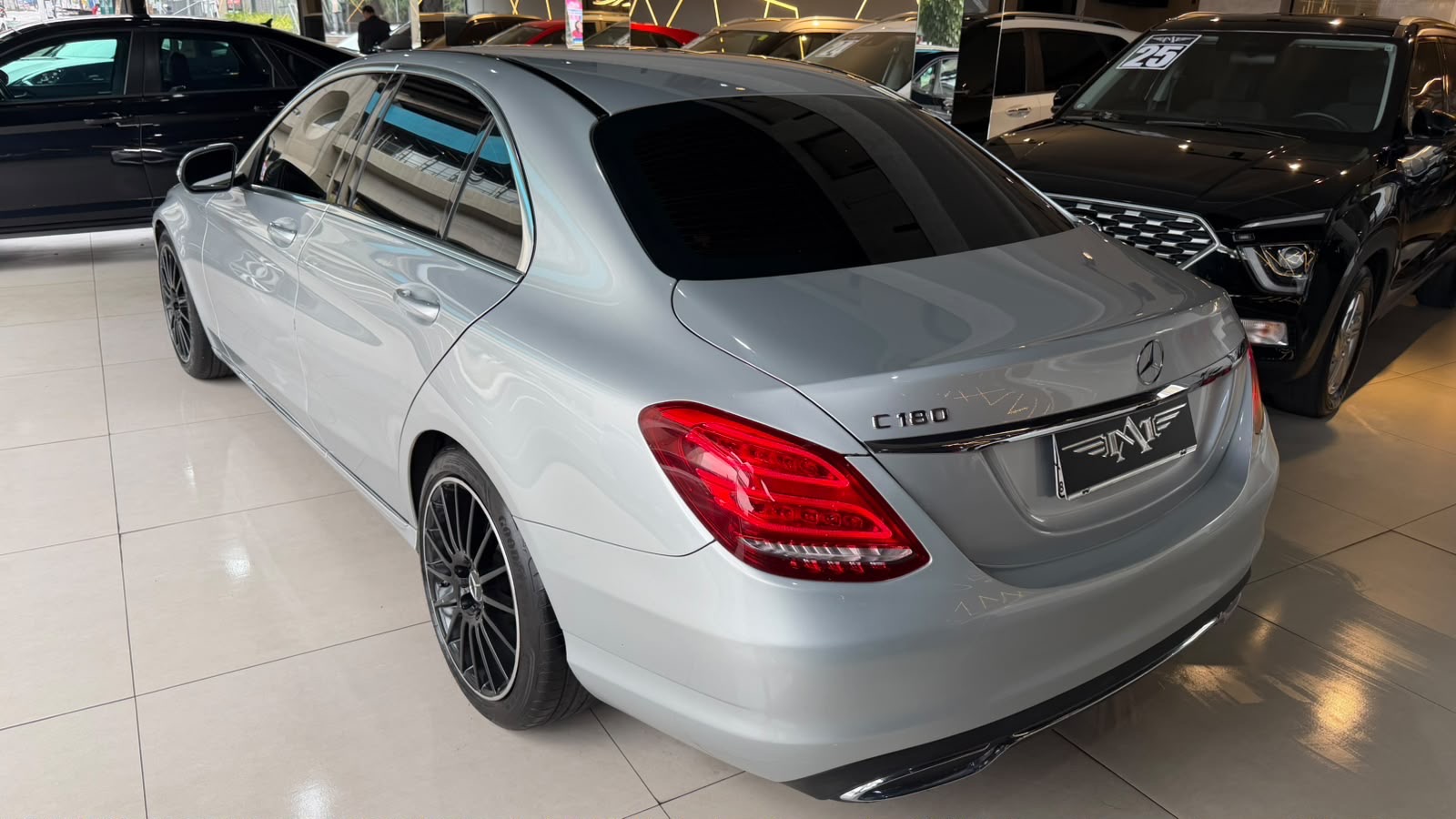MERCEDES-BENZ C 180