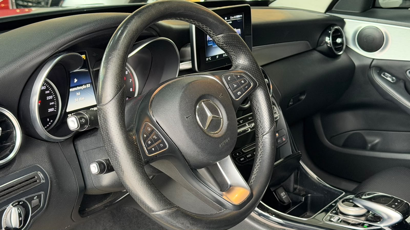 MERCEDES-BENZ C 180
