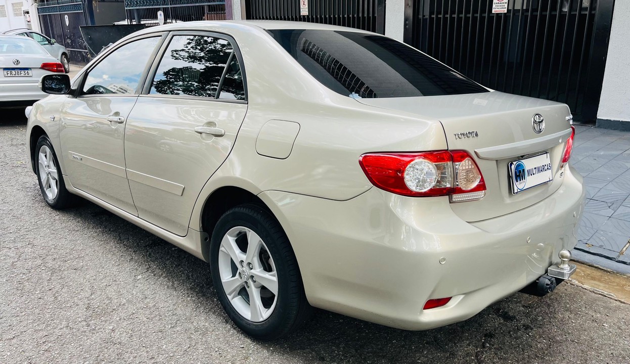 Car Image 8