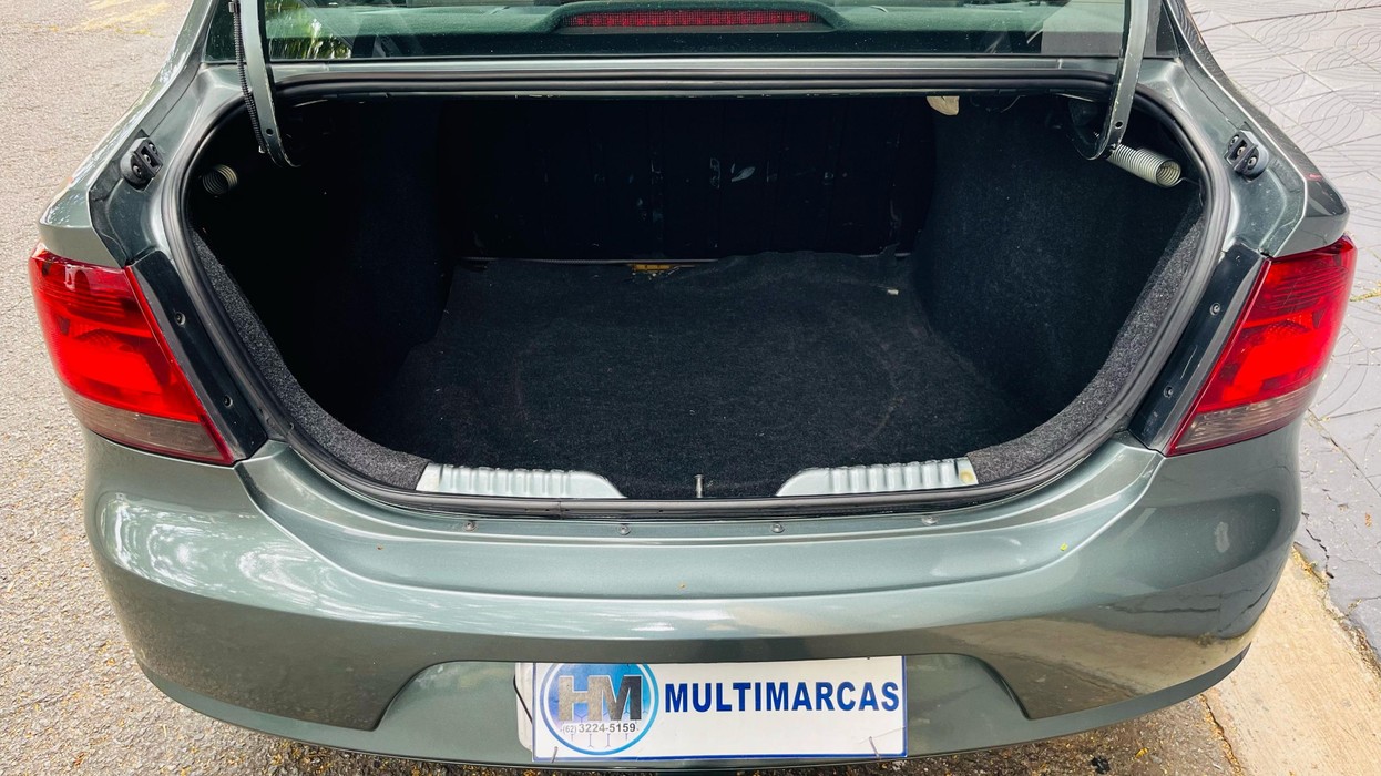 Car Image 7