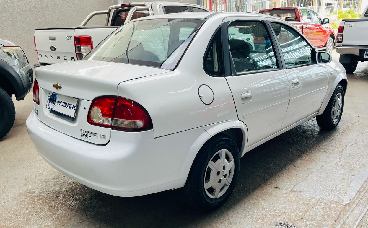 Car Image 8